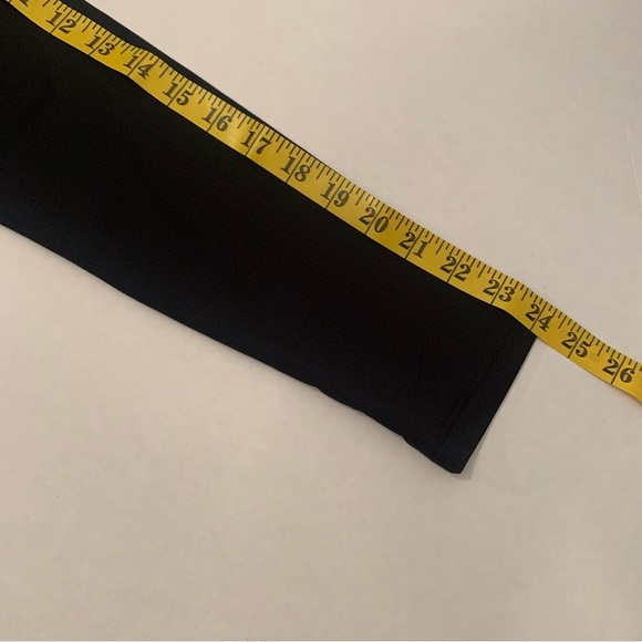 Under Amour Women’s Iso -Chill Shore Break Hoodie Black Size XS - Picture 11 of 15